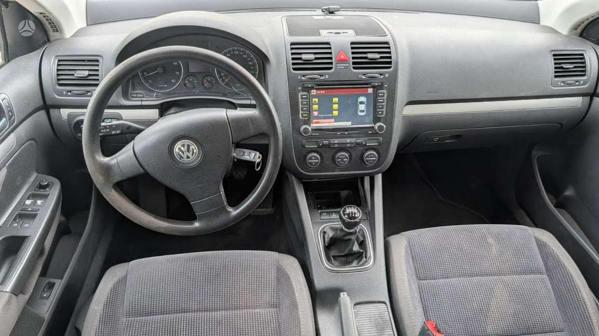 Volkswagen Jetta dalimis