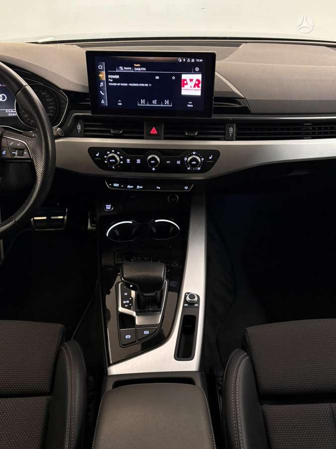 Audi A4, 2.0 l., Универсал