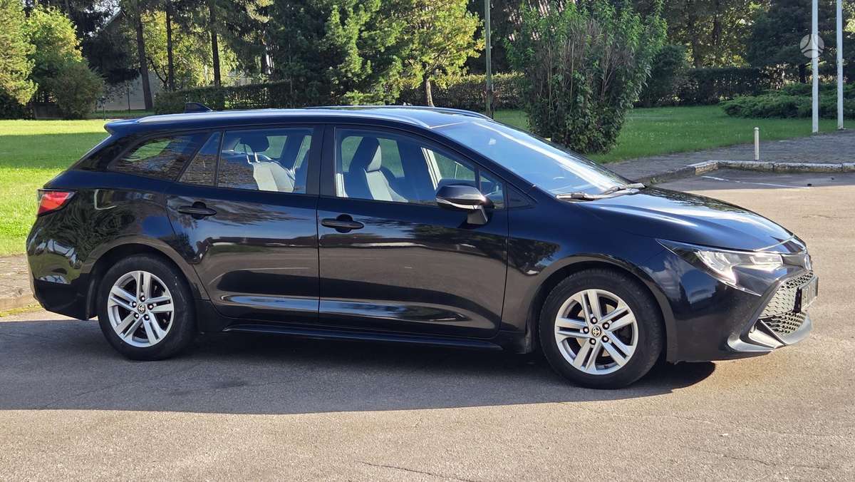 Toyota Corolla - 4