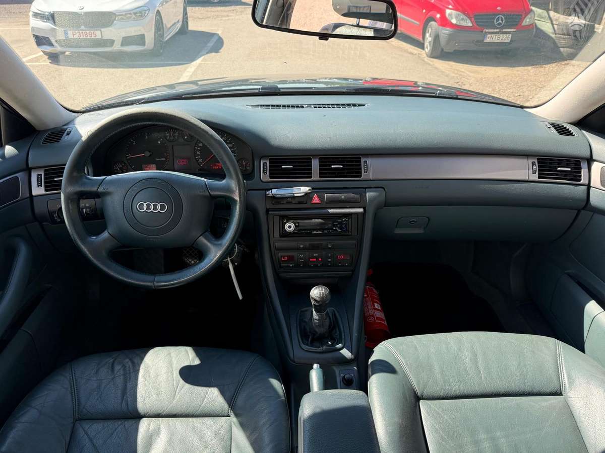 Audi A6, 1.9 l., Седан