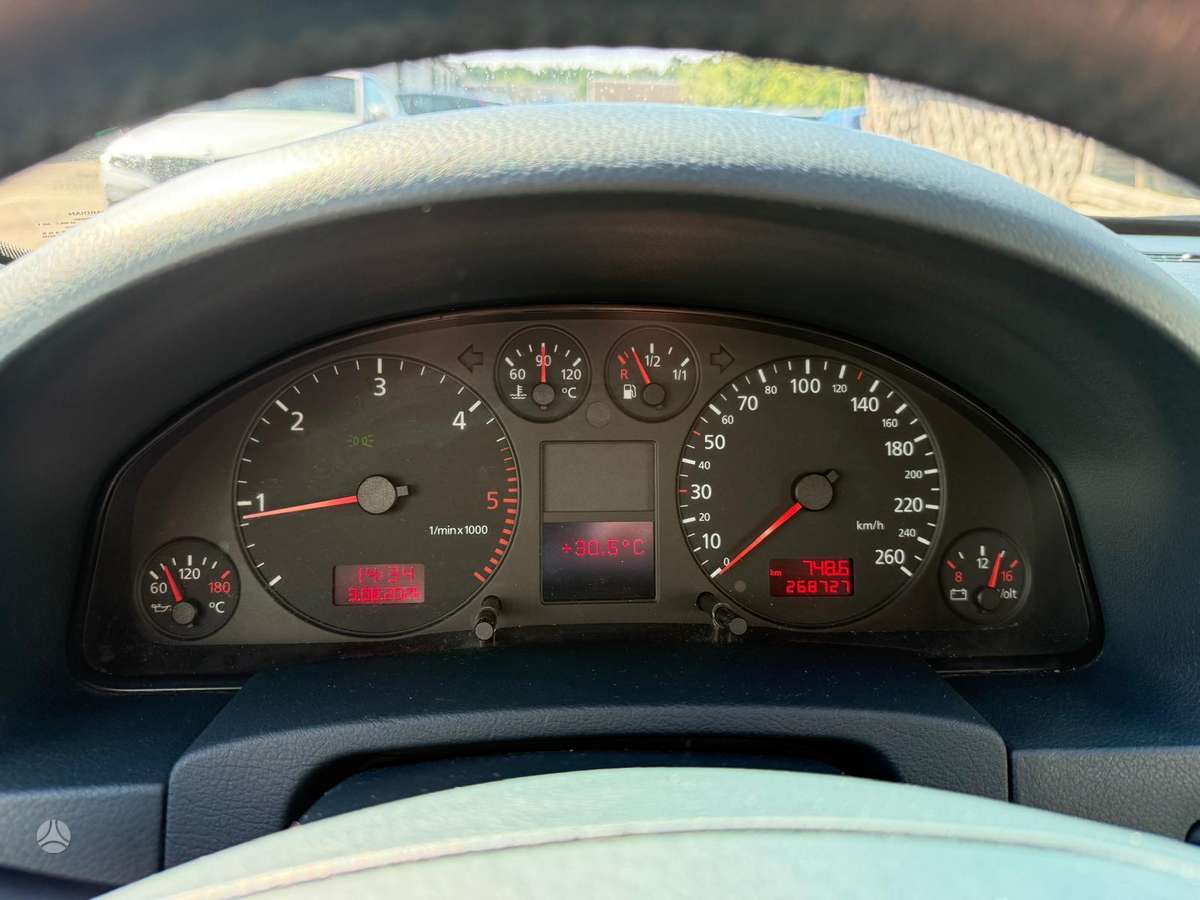 Audi A6, 1.9 l., Седан