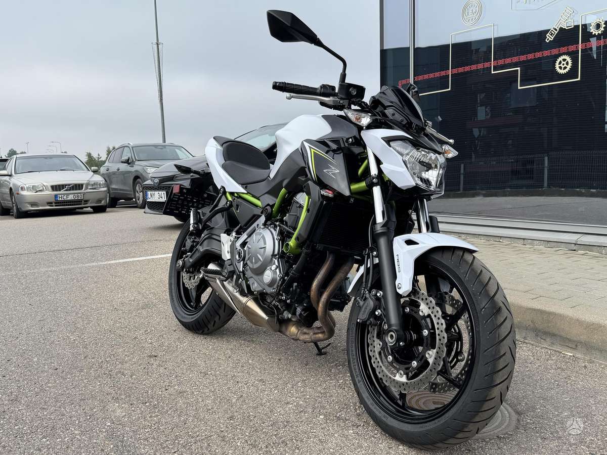 Kawasaki Z 650cc, street / classic