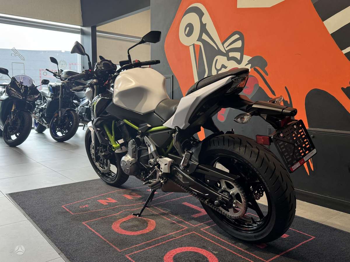 Kawasaki Z 650cc, street / classic