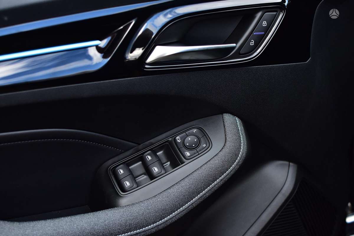 MG MG5, 57 kWh, universalas