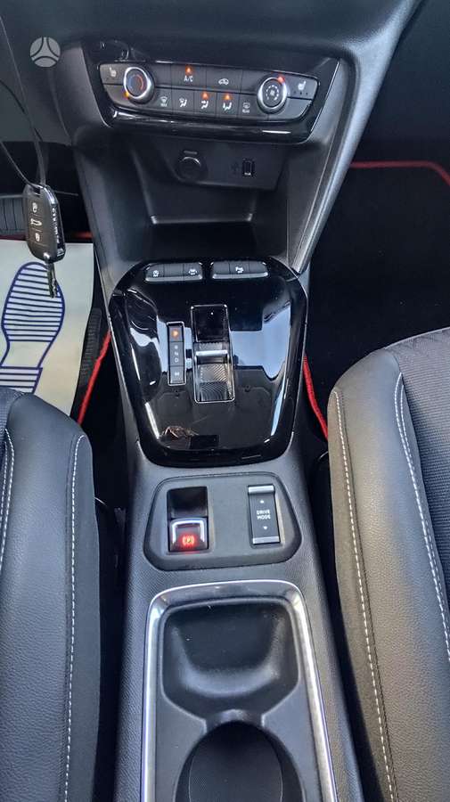 Opel Corsa, 1.2 l., Хэтчбек