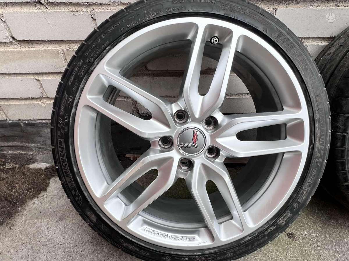 Chevrolet Corvette tiuning dalys/aksesuarai