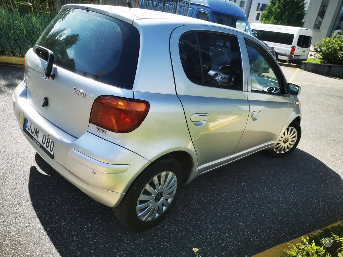 Toyota Yaris, 1.3 l., hatchback