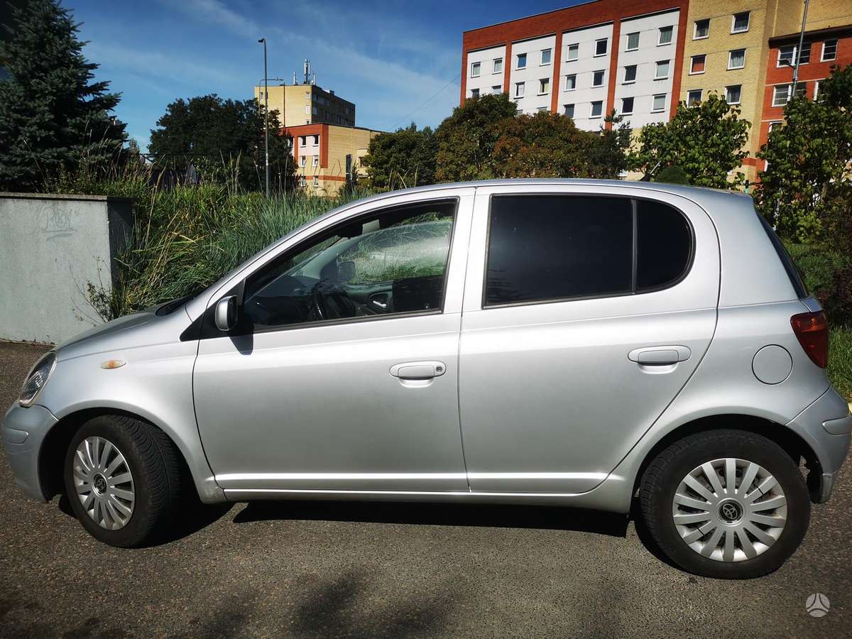 Toyota Yaris - 9