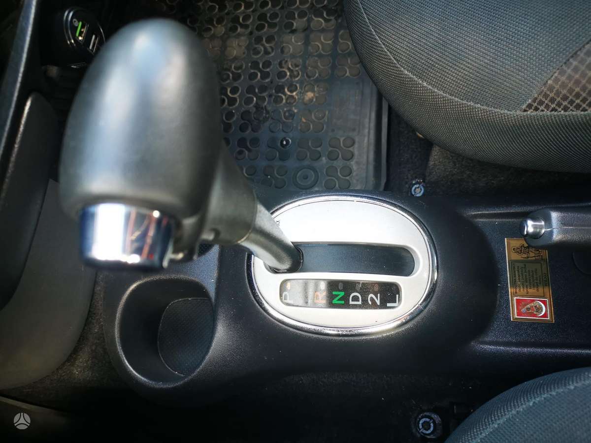 Toyota Yaris, 1.3 l., hatchback