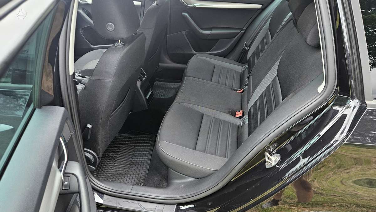 Škoda Octavia - 8