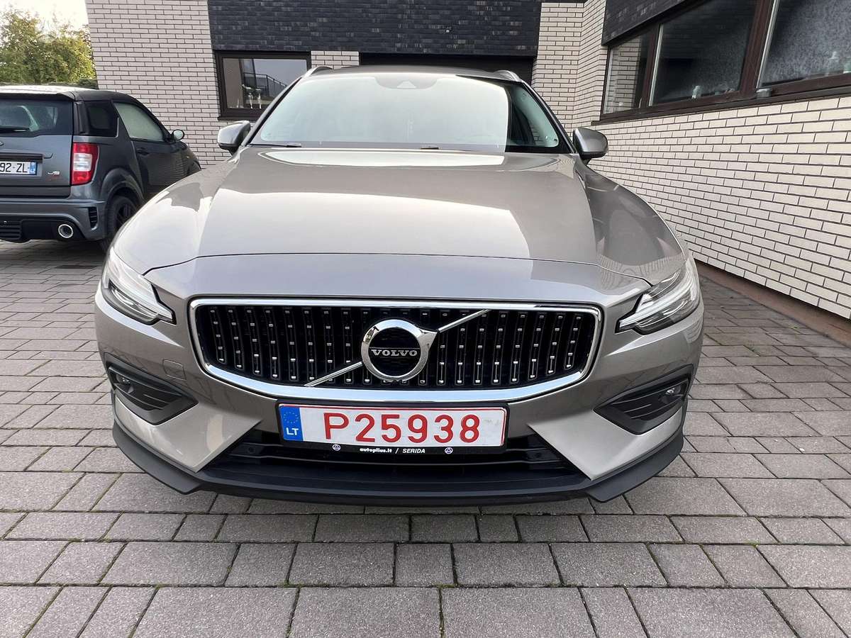 Volvo V60 Cross Country - 5