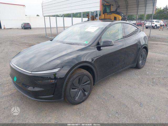 Tesla Model Y - 1