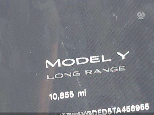 Tesla Model Y, sedanas