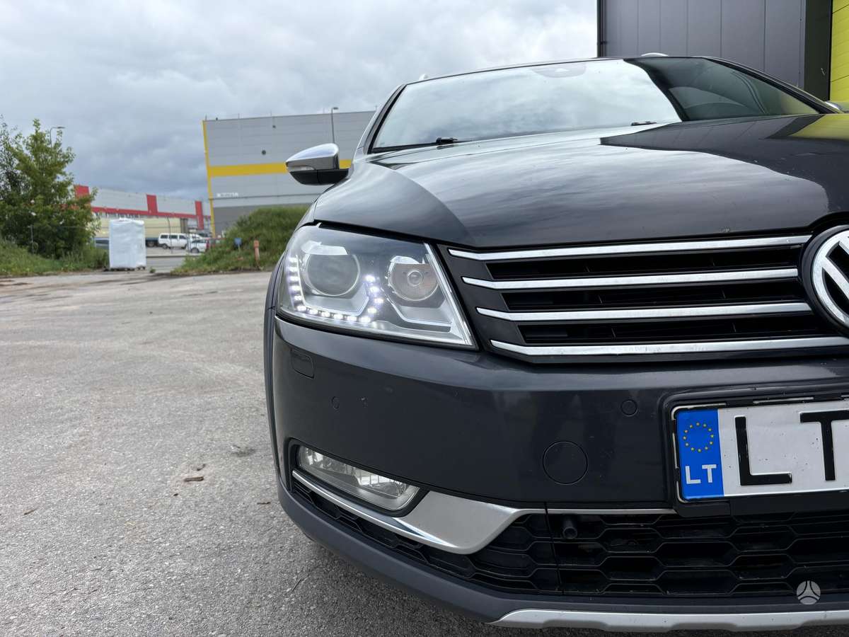 Volkswagen Passat - 8