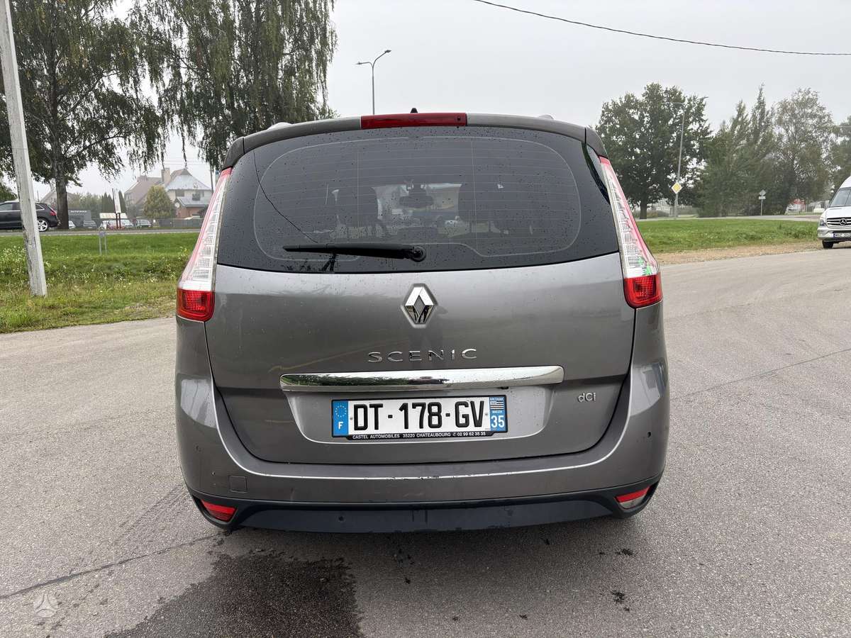Renault Grand Scenic - 9