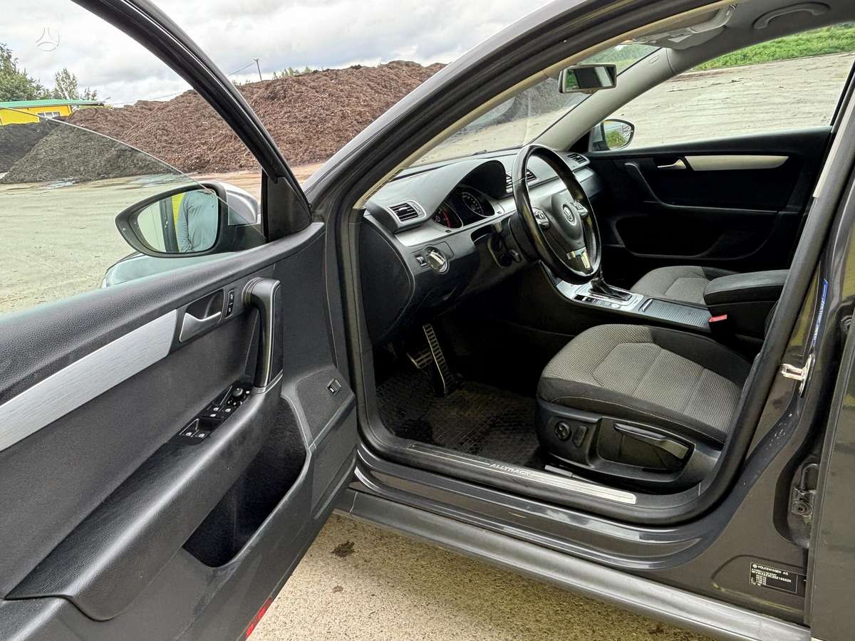 Volkswagen Passat - 9