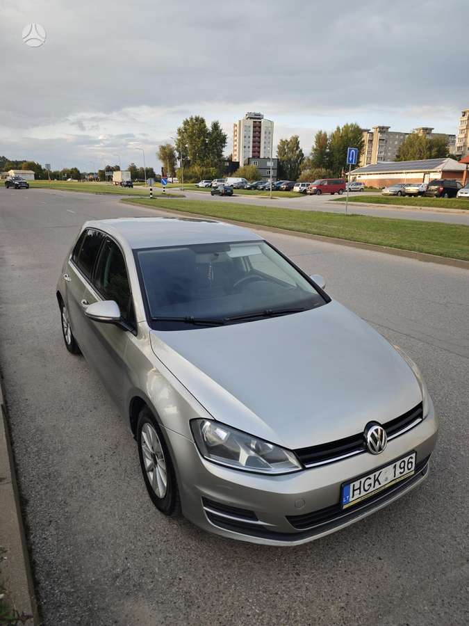 Volkswagen Golf - 2