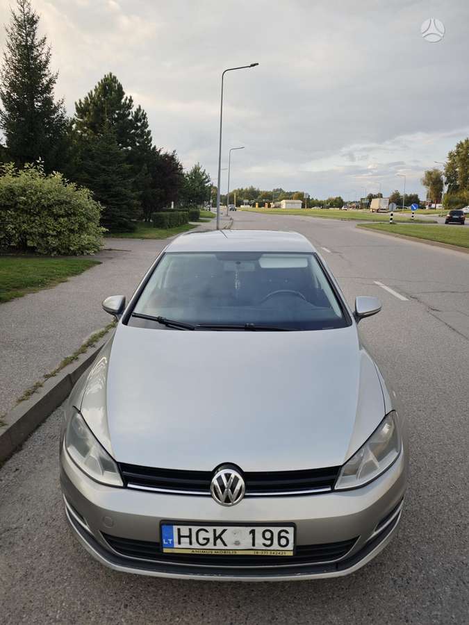 Volkswagen Golf - 5
