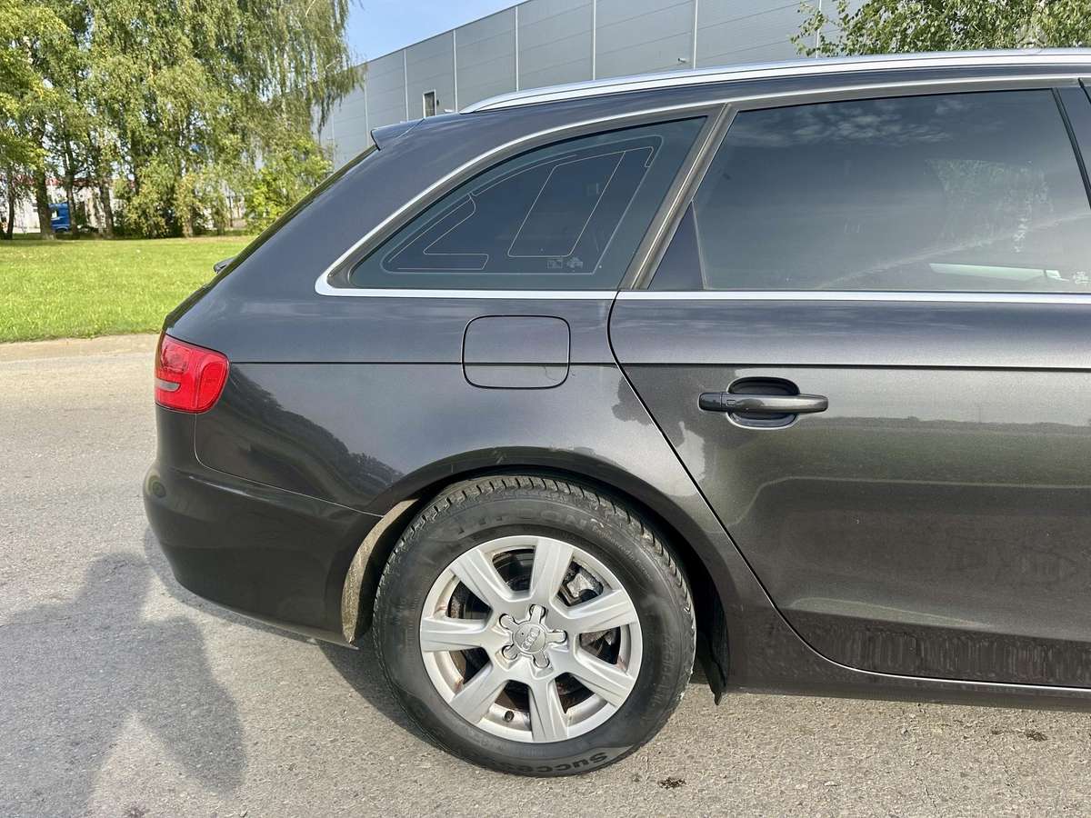 Audi A4, 2.0 l., Универсал