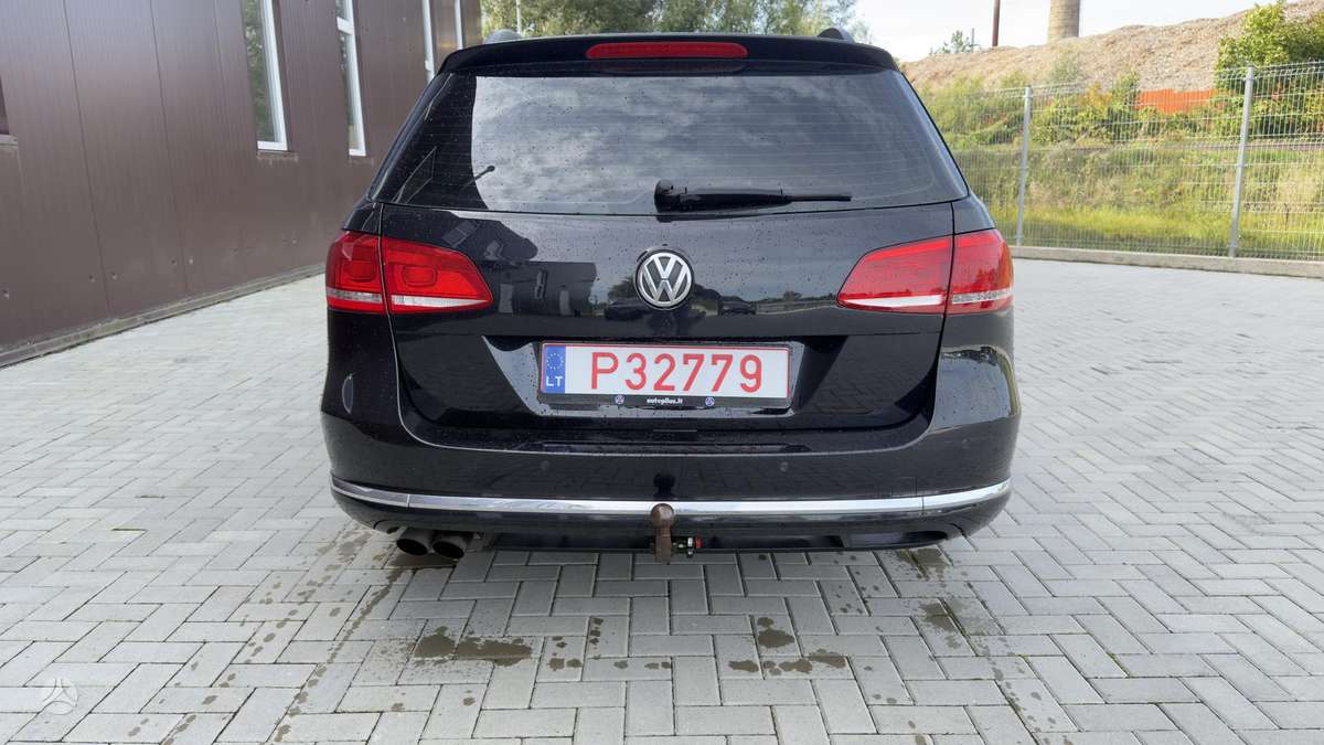Volkswagen Passat - 4