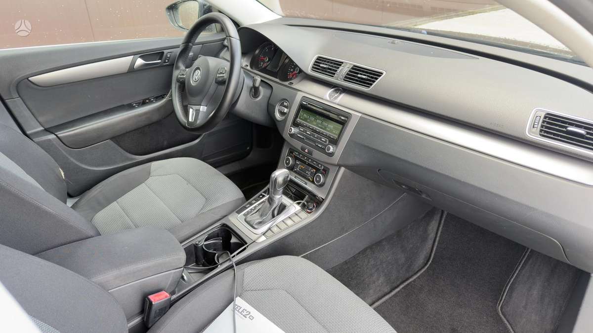 Volkswagen Passat - 7