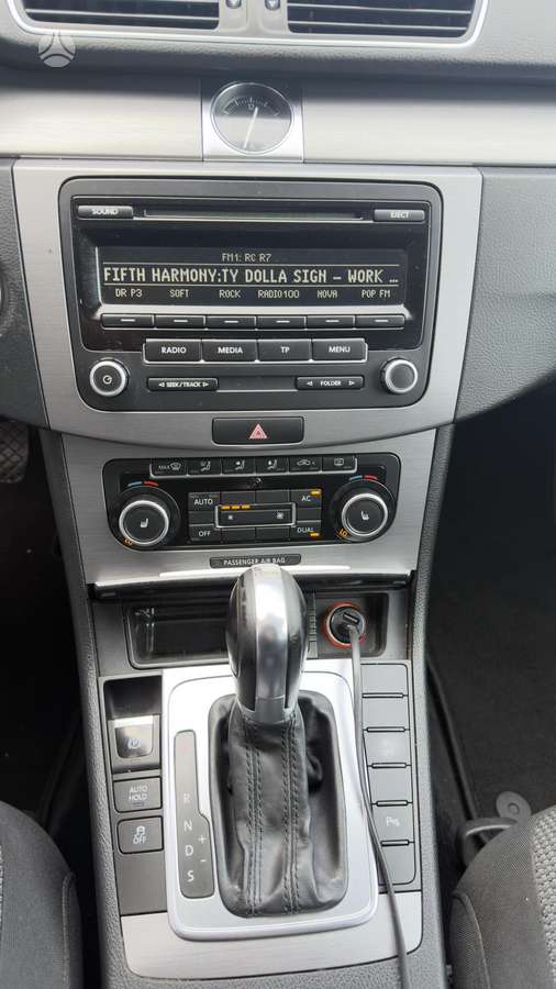 Volkswagen Passat - 9