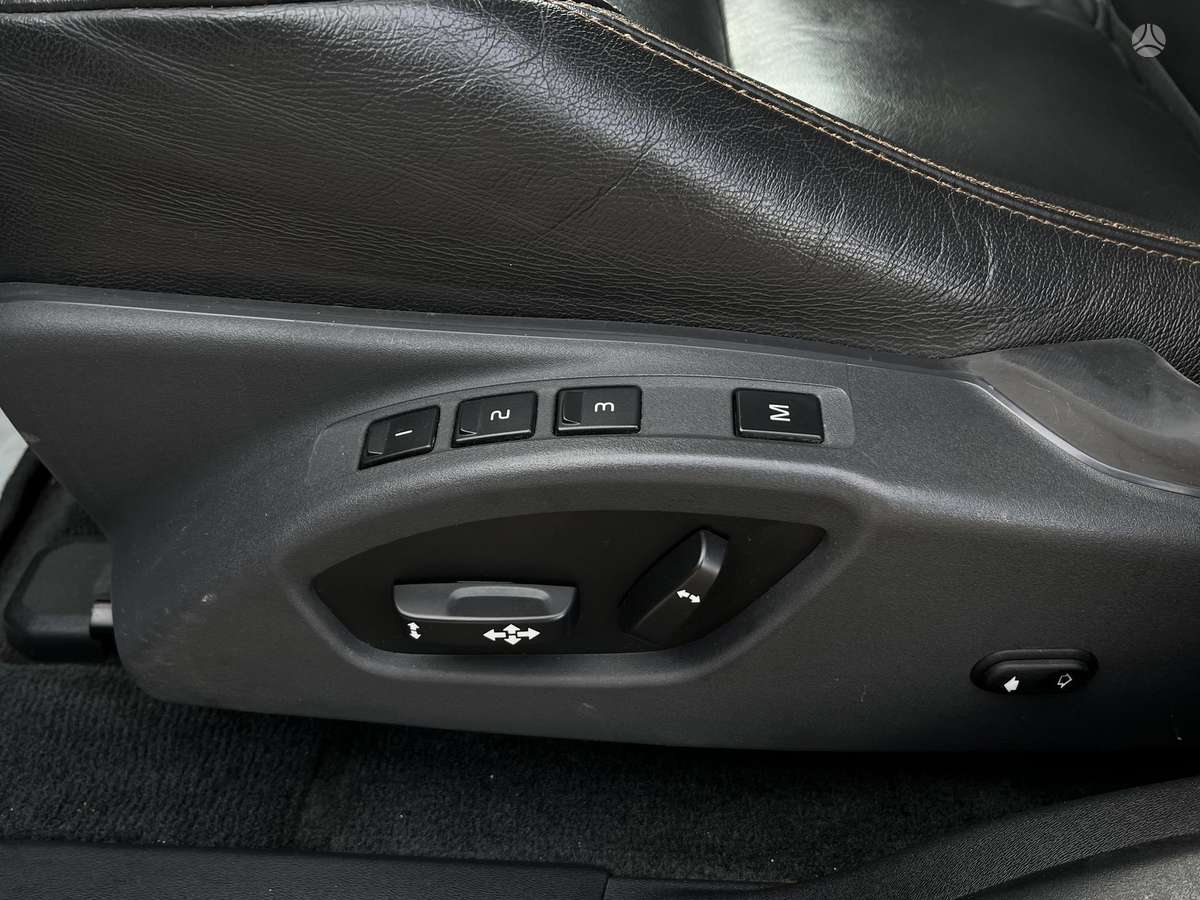 Volvo XC60 - 10