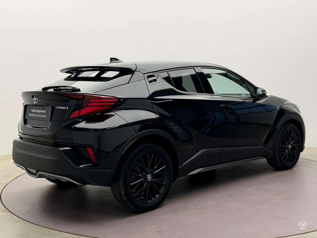 Toyota C-HR - 8