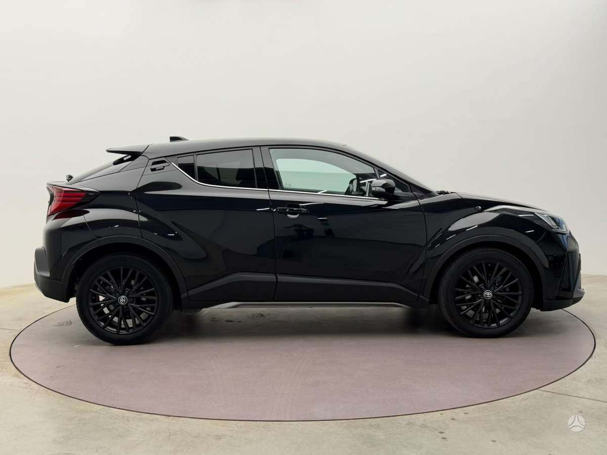 Toyota C-HR - 4