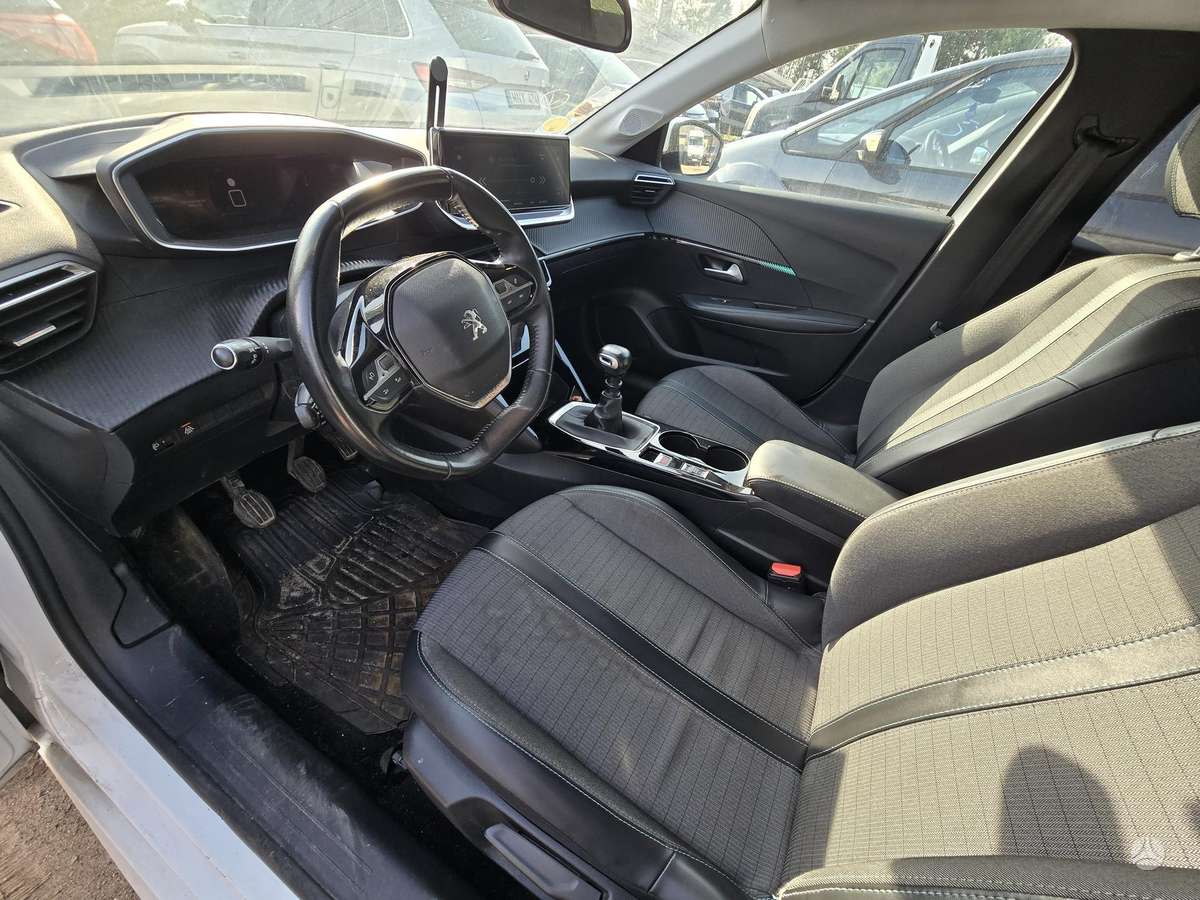 Peugeot 208, 1.5 l., Хэтчбек