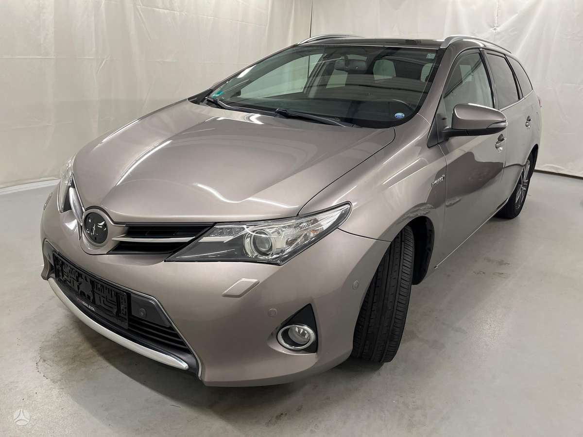 Toyota Auris - 1