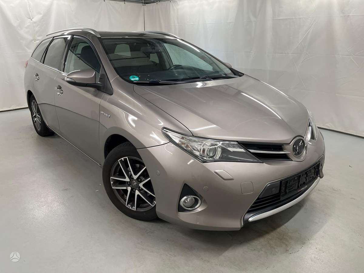 Toyota Auris - 2