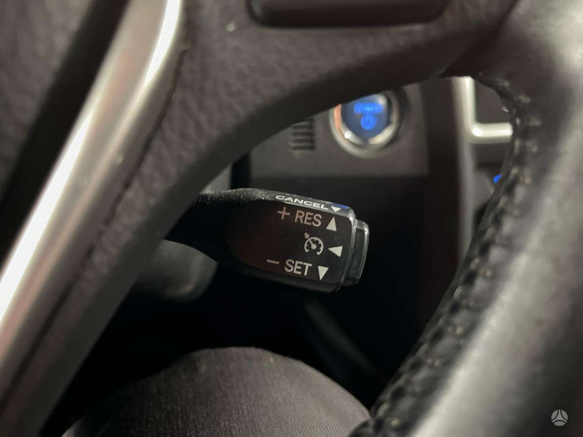 Toyota Auris - 10
