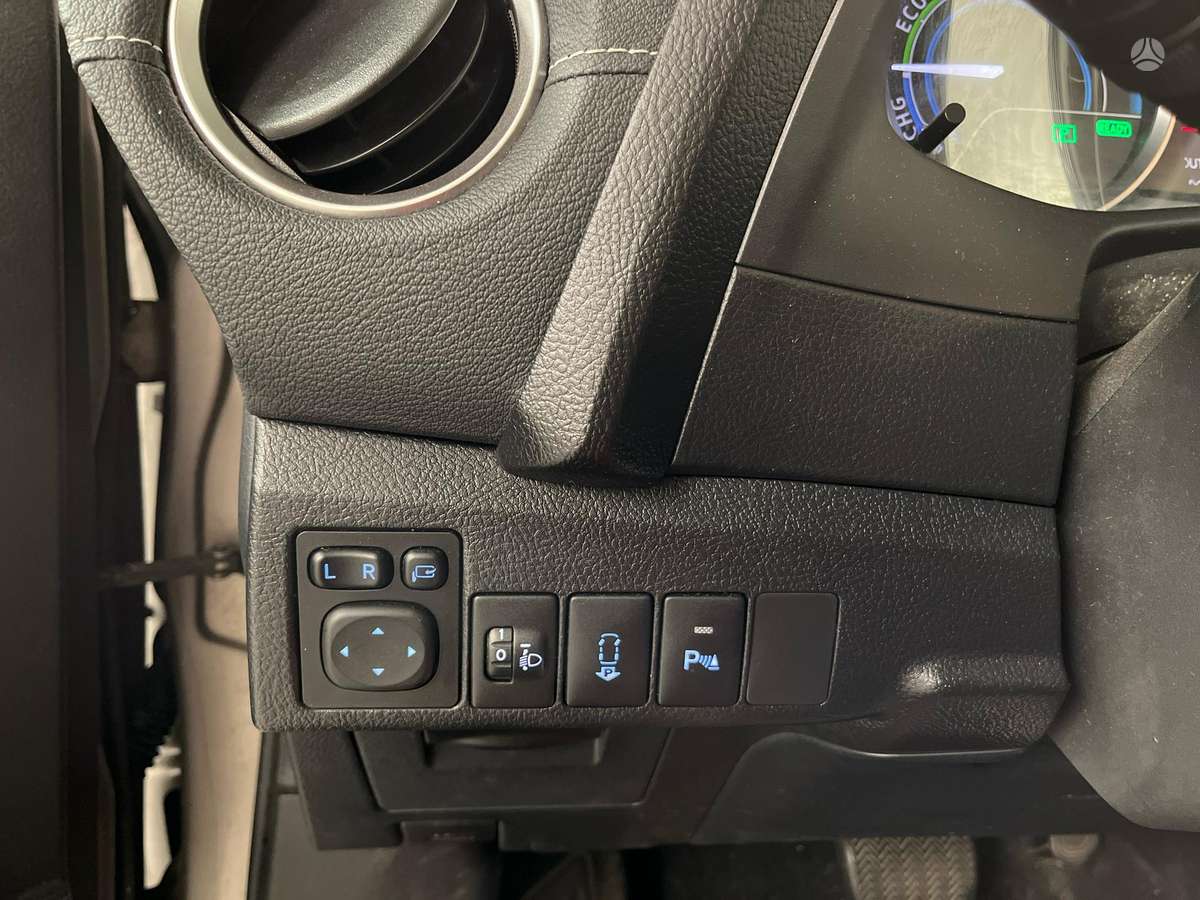 Toyota Auris - 11