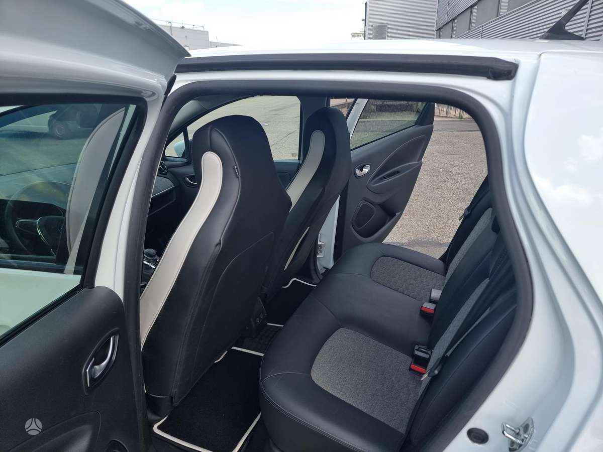 Renault Zoe - 9