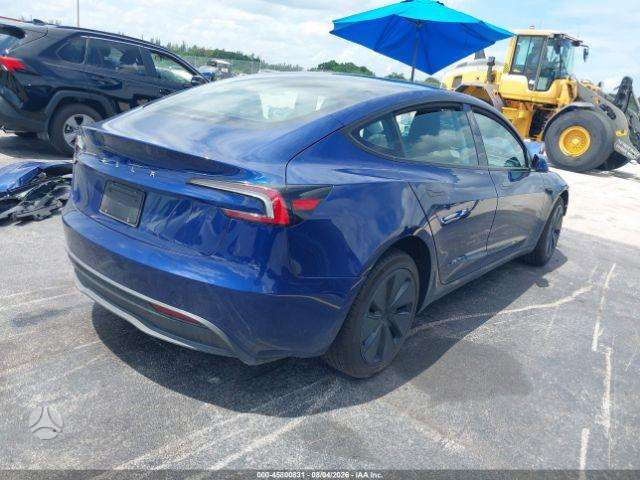 Tesla Model 3 - 2