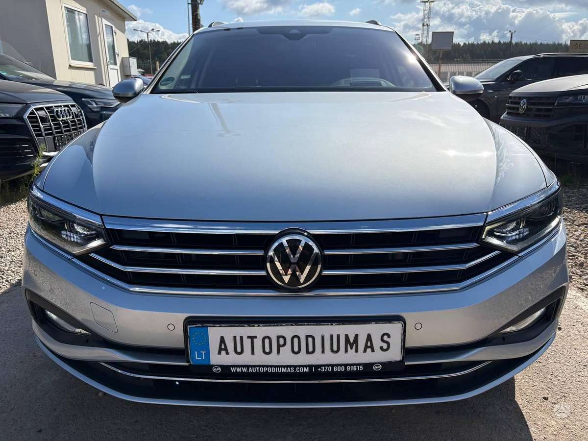 Volkswagen Passat - 4