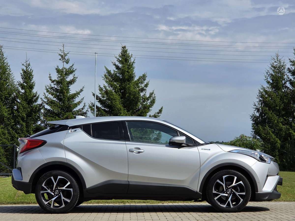 Toyota C-HR - 9
