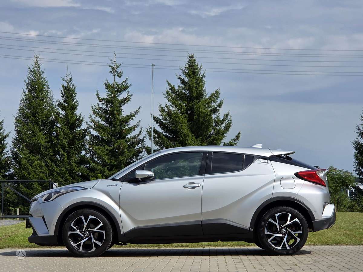 Toyota C-HR - 7