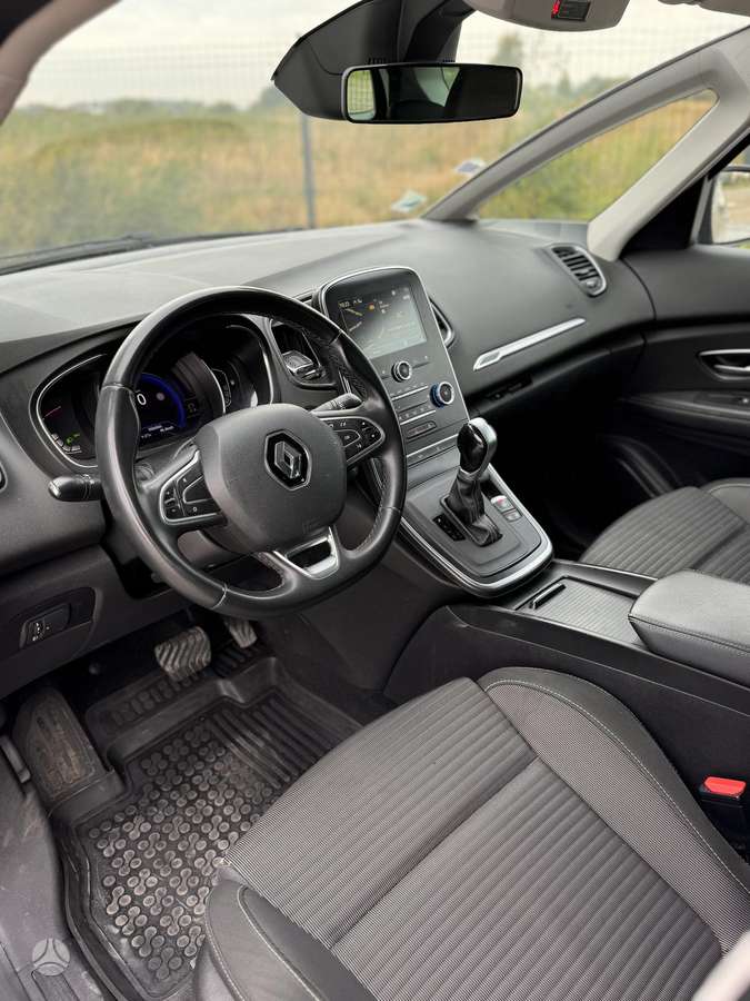 Renault Grand Scenic - 12