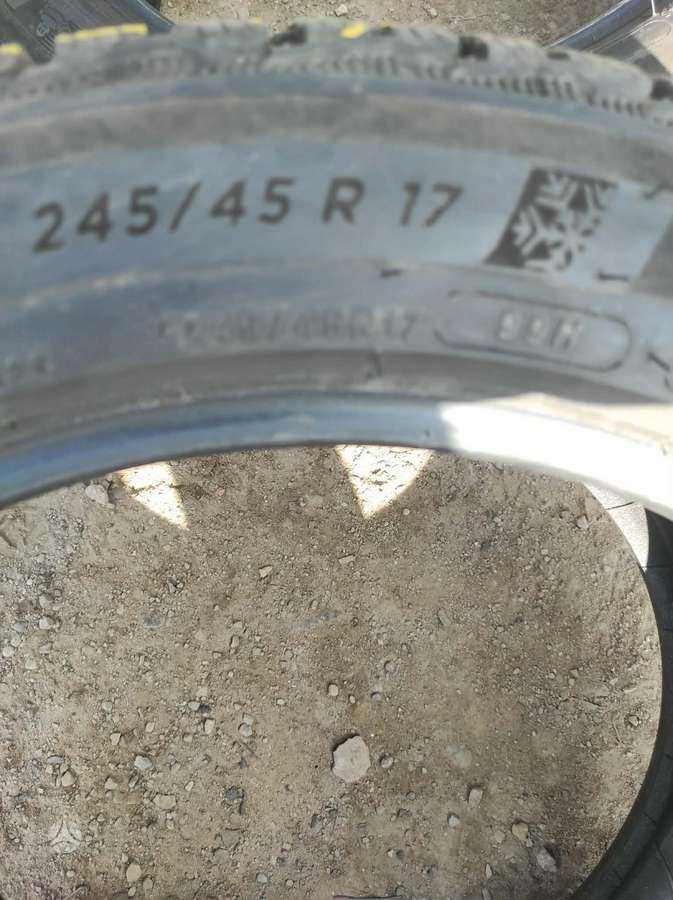 Goodyear, зимние 245/45 R17