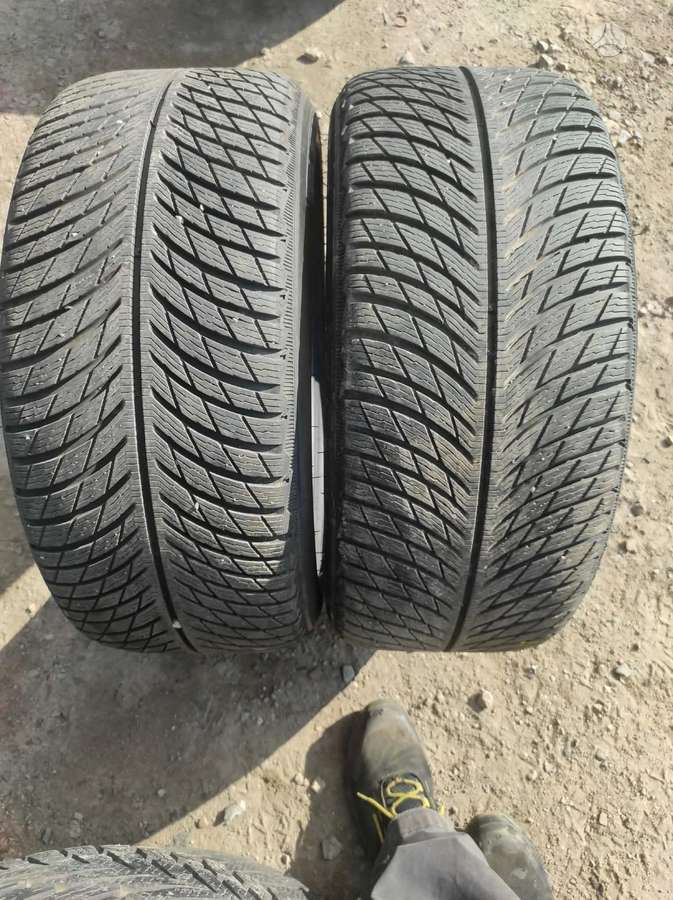 Goodyear, зимние 245/45 R17