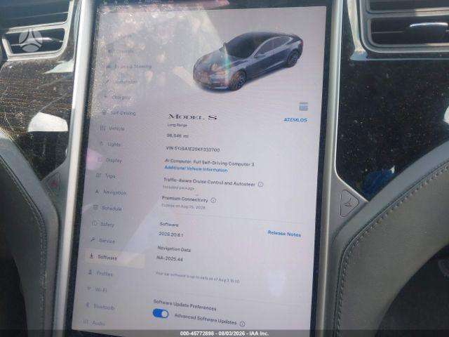 Tesla Model S, Седан