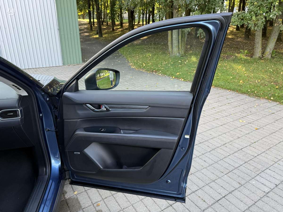 Mazda CX-5, 2.2 l., Внедорожник / Кроссовер