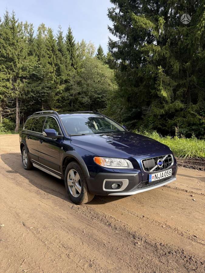 Volvo XC70, 2.4 l., wagon