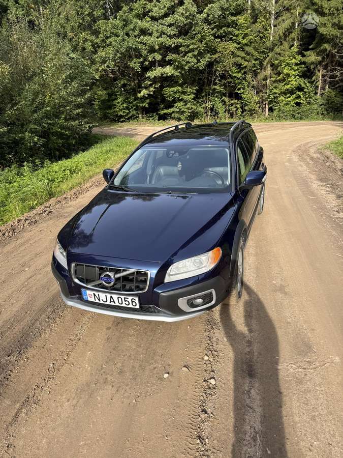 Volvo XC70, 2.4 l., wagon