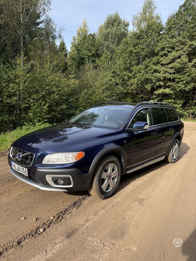 Volvo XC70, 2.4 l., wagon