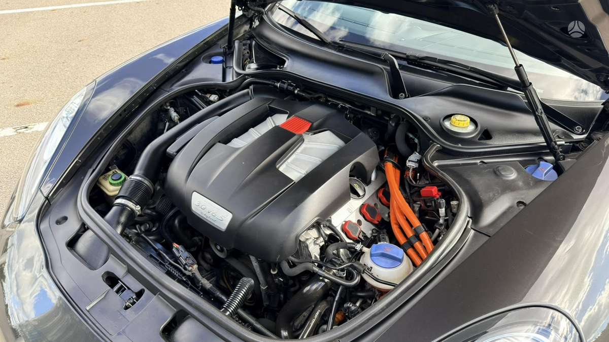 Porsche Panamera - 11