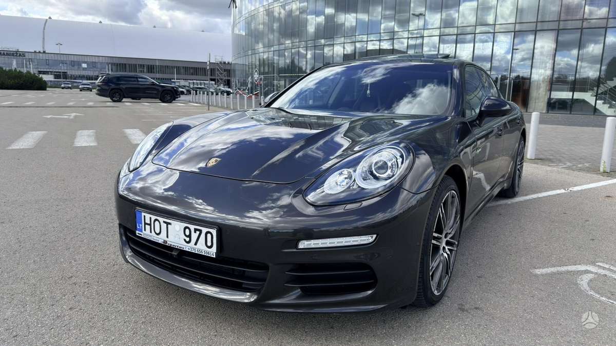 Porsche Panamera - 2
