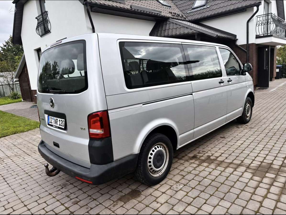 Volkswagen Caravelle - 3